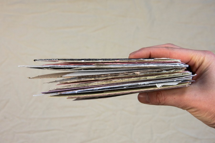 (NE)TOBULŲ perdirbto popieriaus lapelių rinkinys, I