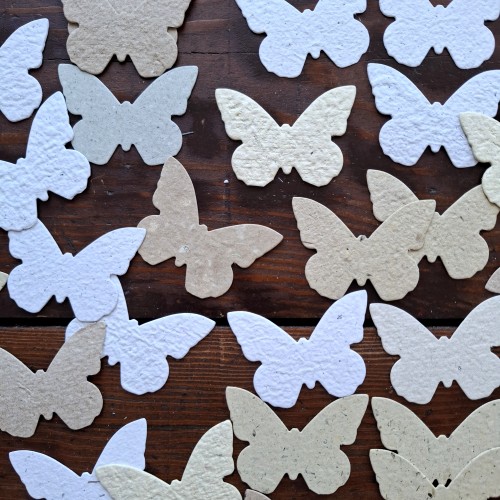 Perdirbto popieriaus drugeliai, spalvotų miksas