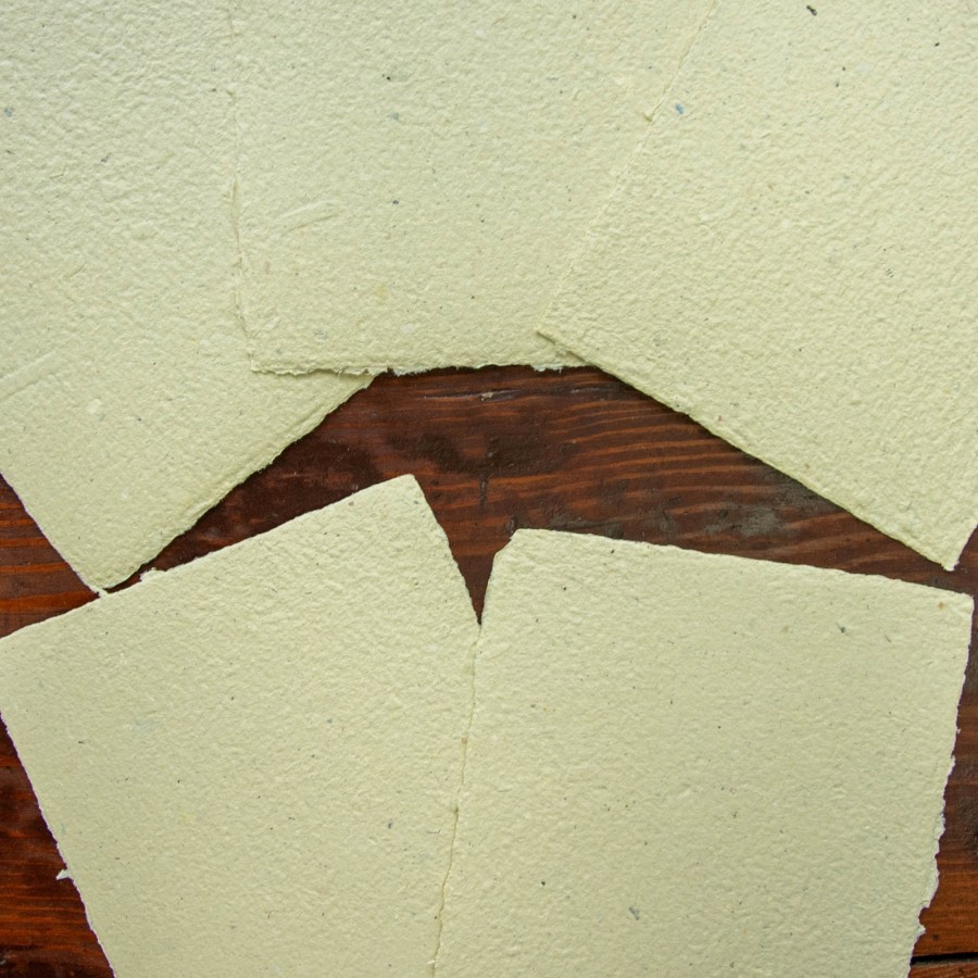 Kreminis perdirbtas popierius, 15x21 cm, 5 vnt.