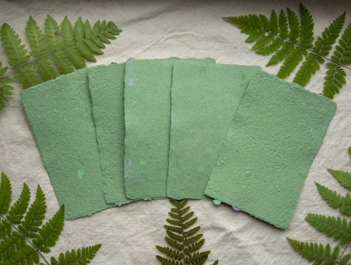 ŽALI perdirbto popieriaus lapai, 5 vnt., ~10x15 cm
